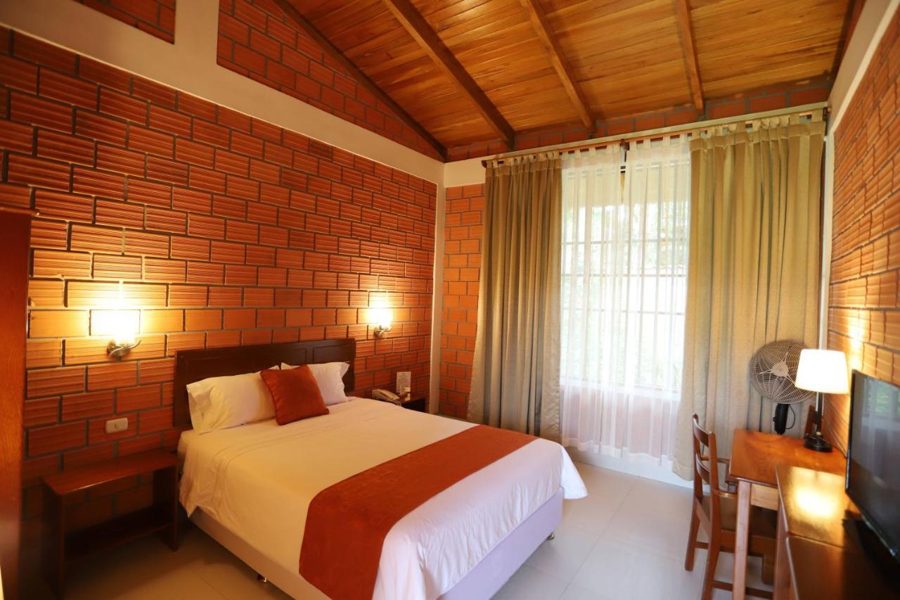 Altavista Casahotel - Asociado Casa Andina Moyobamba Kültér fotó