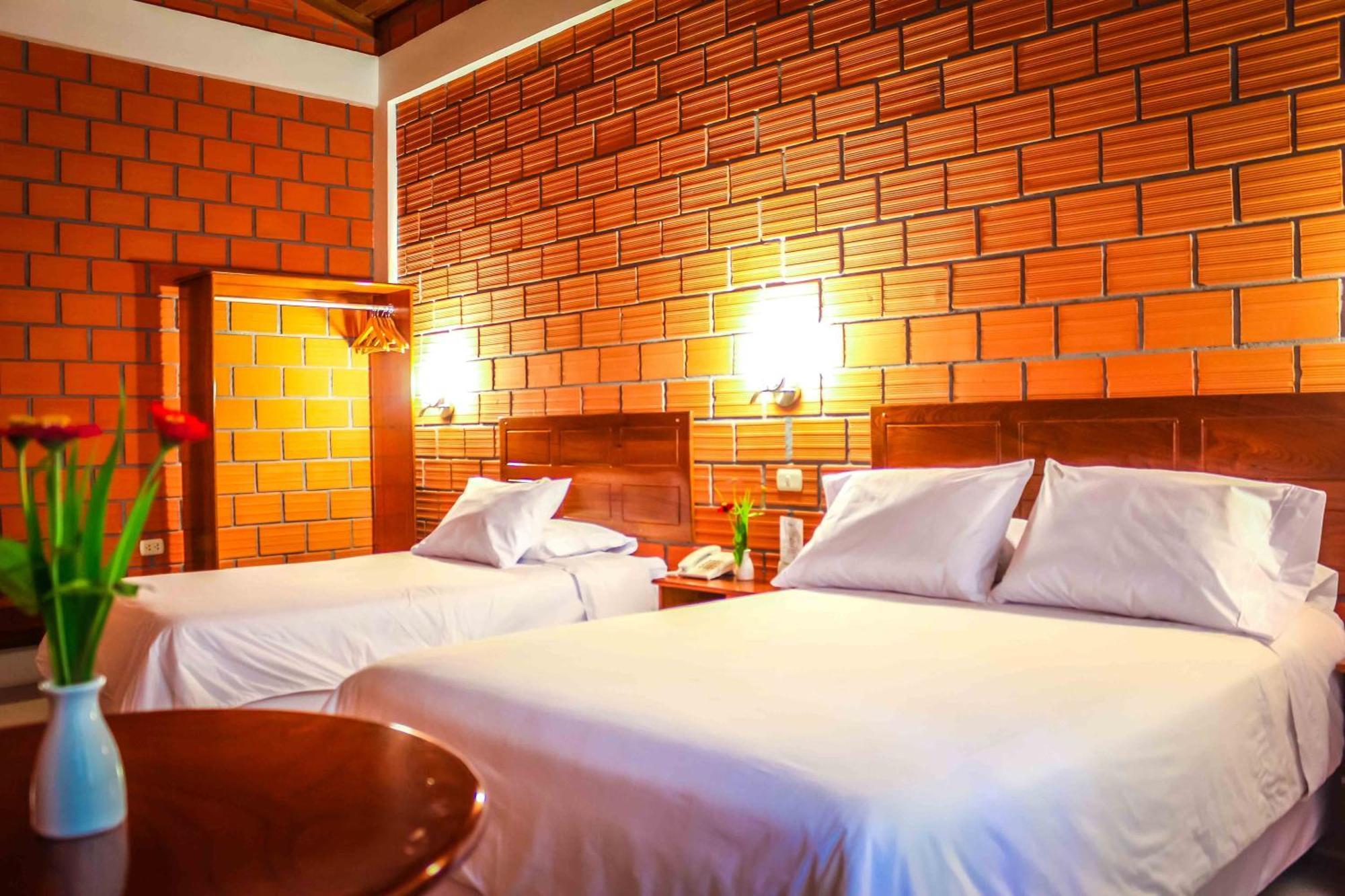 Altavista Casahotel - Asociado Casa Andina Moyobamba Kültér fotó