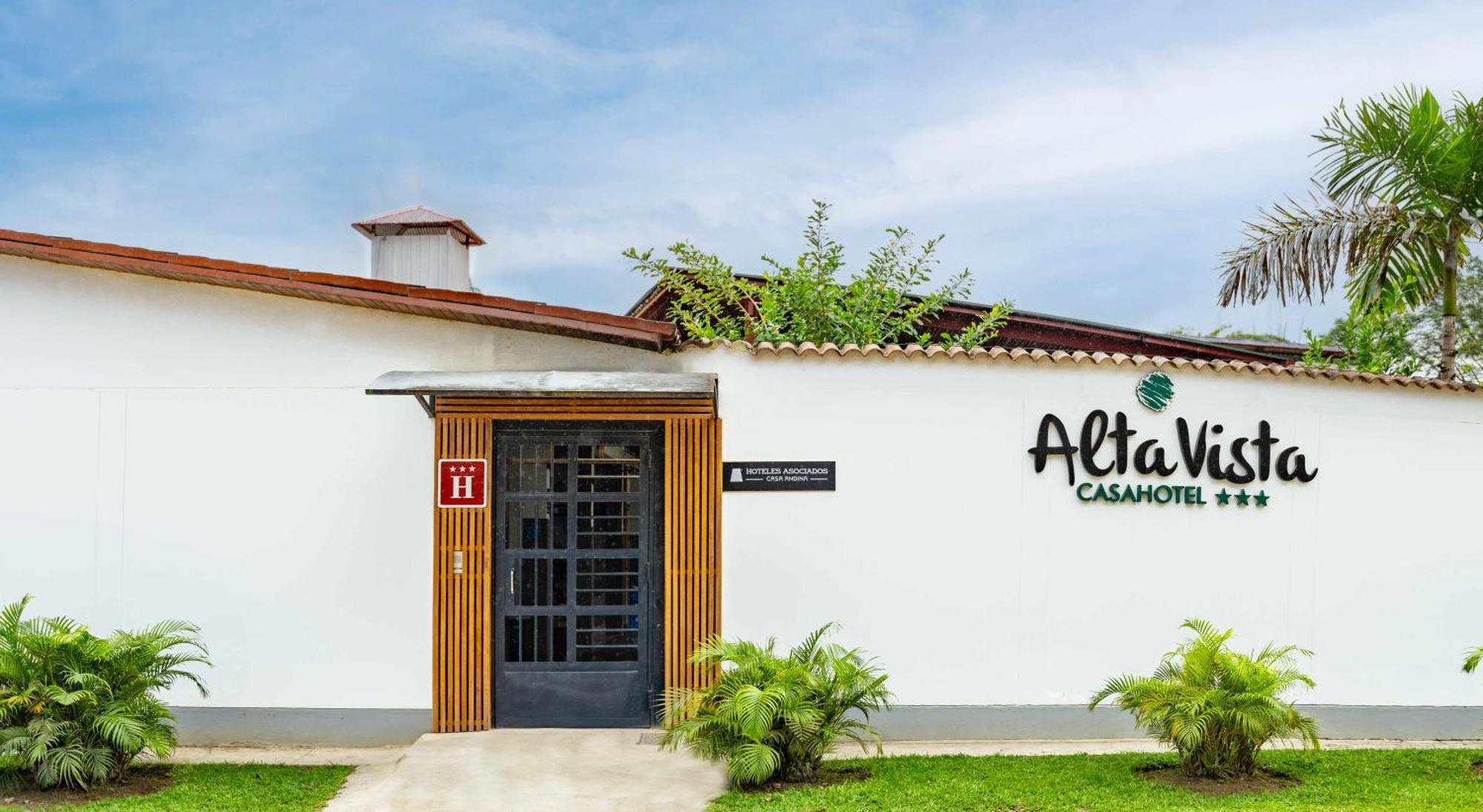 Altavista Casahotel - Asociado Casa Andina Moyobamba Kültér fotó
