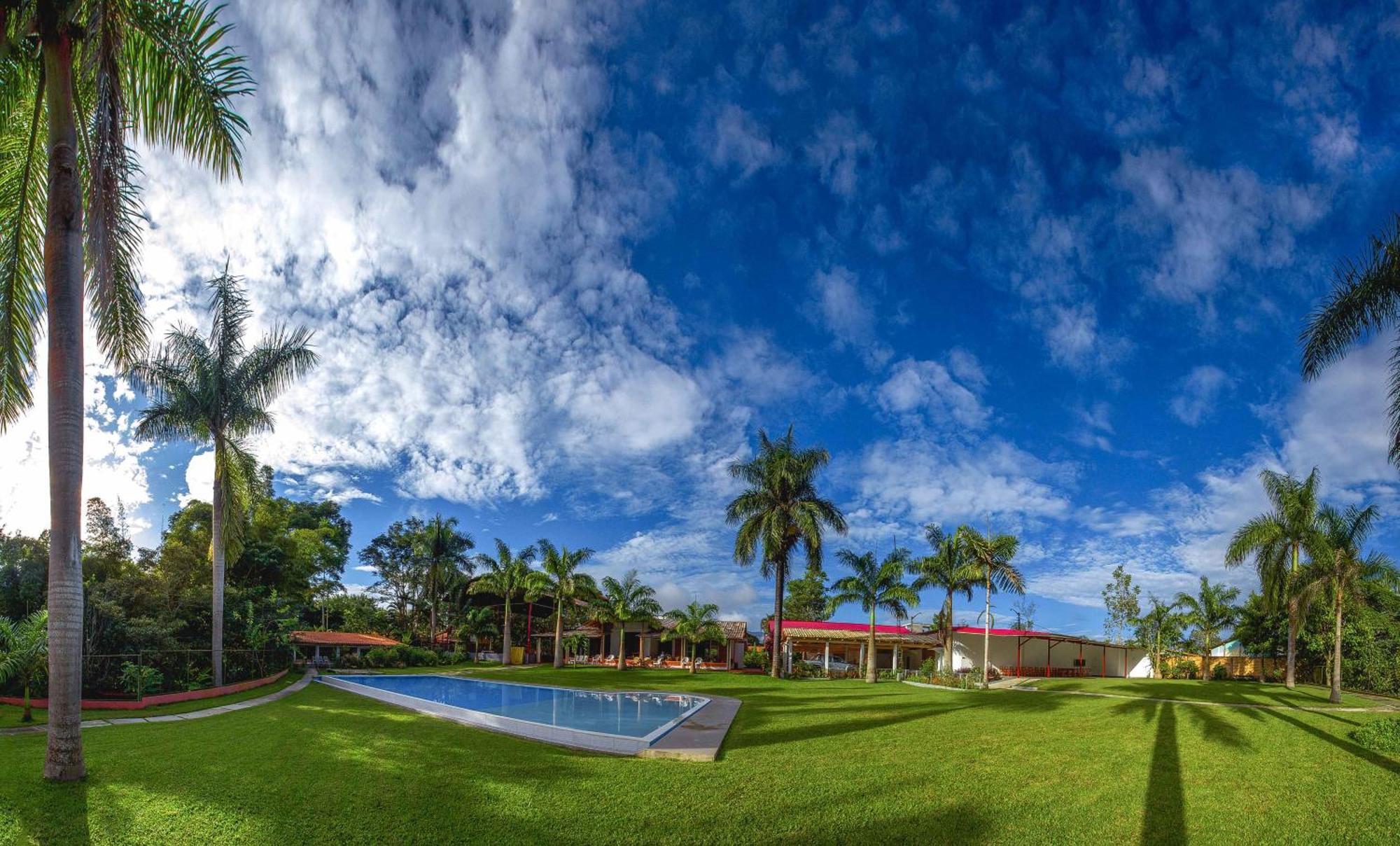 Altavista Casahotel - Asociado Casa Andina Moyobamba Kültér fotó